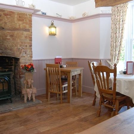 Old Riverview Guest House Earith Exterior foto